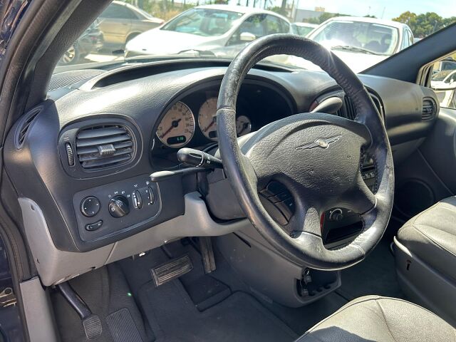 CHRYSLER GRAND VOYAGER LX 2.8 CRDI AUTO SPANISH LHD IN SPAIN 106K 7 SEATS 2006
